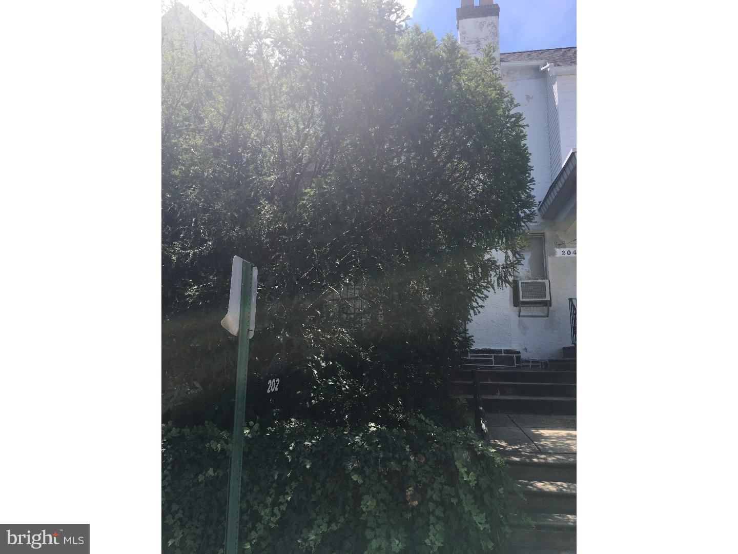 202 Kingston Road Upper Darby, PA 19082 - Photo 1 of 8