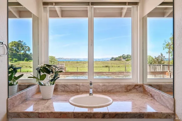 $1,399,000 | 319 Golden Hind Passage, Corte Madera, CA 94925