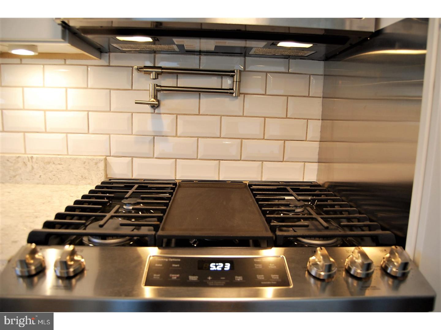 8915 Rising Sun Avenue Philadelphia, PA 19115 - Photo 8 of 24