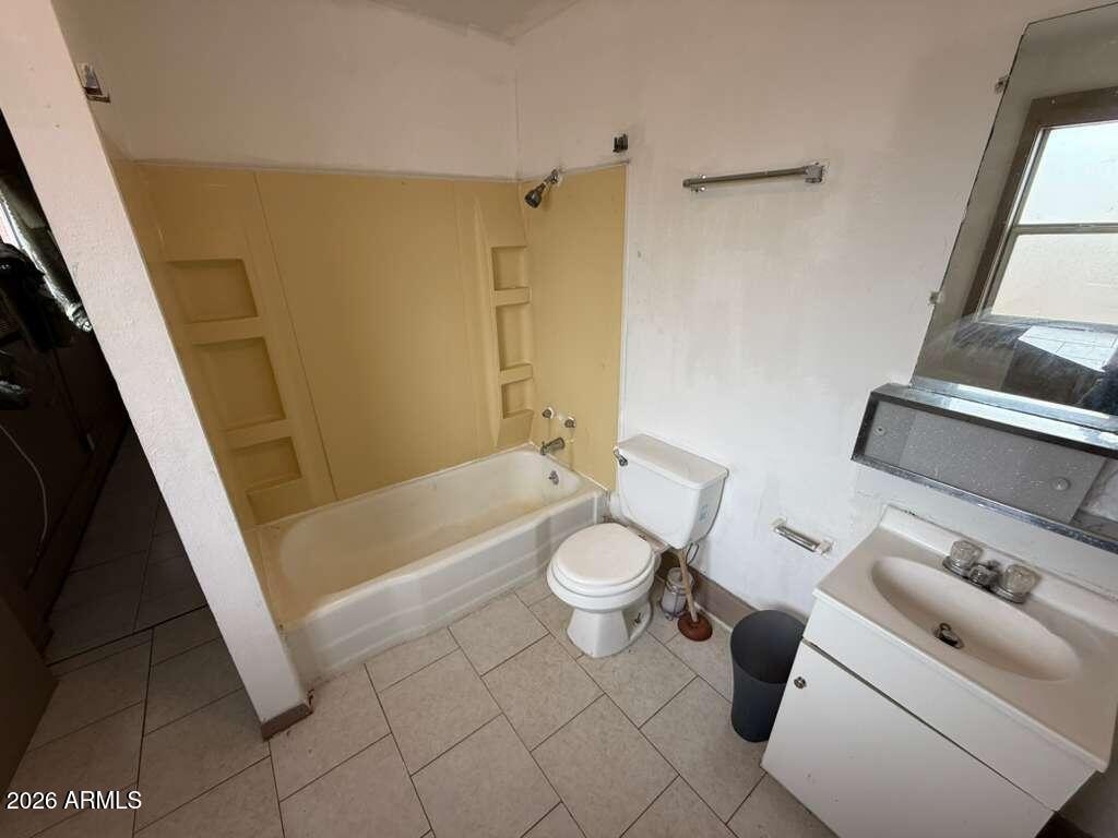 1165 East 10th Street, Unit 4 Douglas, AZ 85607 - Photo 9 of 9 WhatsApp Image 2026-05-04 at 4.06.05 PM