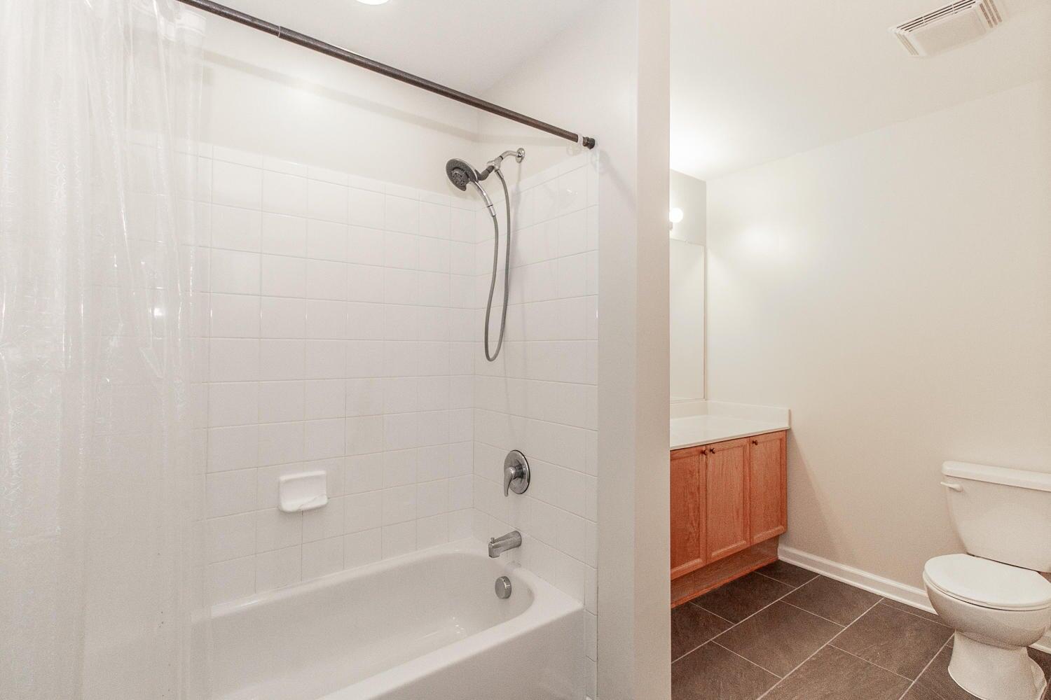 8800 Dorchester Road, Unit 603 North Charleston, SC 29420 - Photo 10 of 18 dor bath
