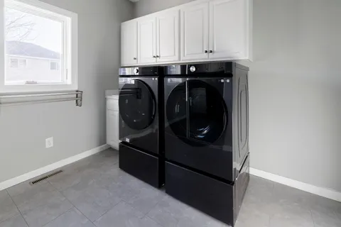 $625,000 | 9807 Almond Avenue North, Brooklyn Park, MN 55443