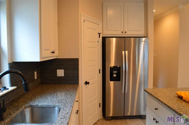 $2,300 | 17235 Ledgestone Drive, Prairieville, LA 70769