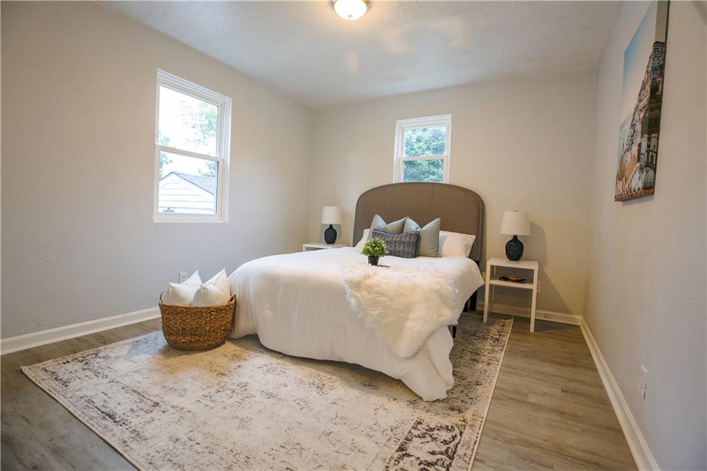 1837 Devonshire Road Coraopolis, PA 15108 - Photo 12 of 22 Gallery Image 12