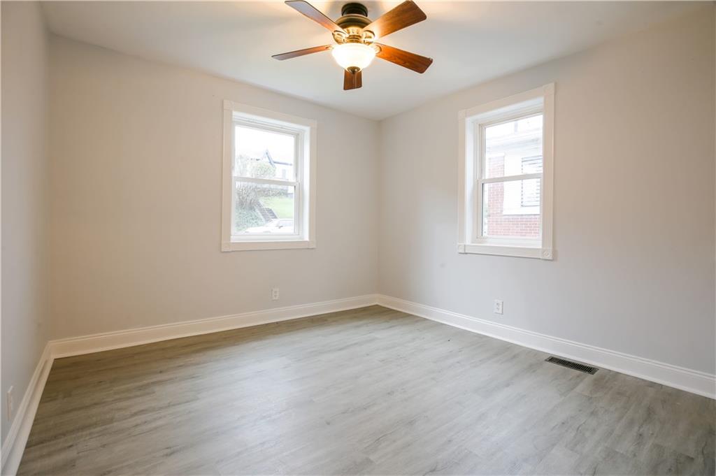 1837 Devonshire Road Coraopolis, PA 15108 - Photo 13 of 22 Gallery Image 13