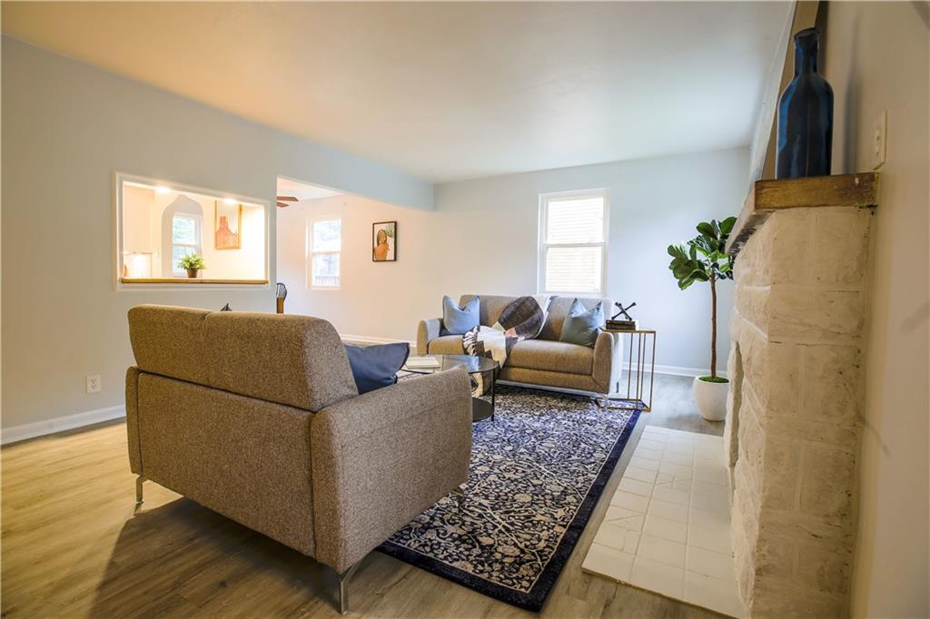 1837 Devonshire Road Coraopolis, PA 15108 - Photo 3 of 22 Gallery Image 3