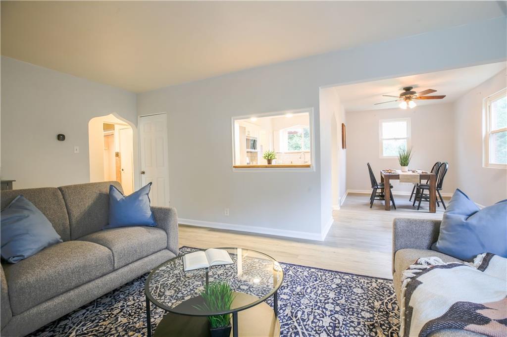 1837 Devonshire Road Coraopolis, PA 15108 - Photo 6 of 22 Gallery Image 6