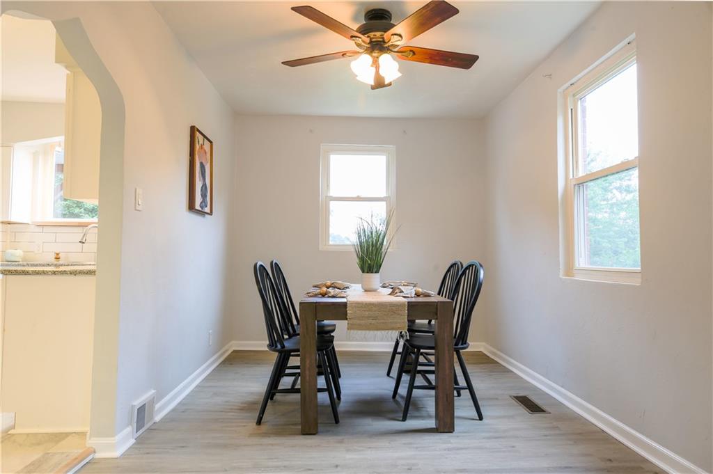 1837 Devonshire Road Coraopolis, PA 15108 - Photo 7 of 22 Gallery Image 7