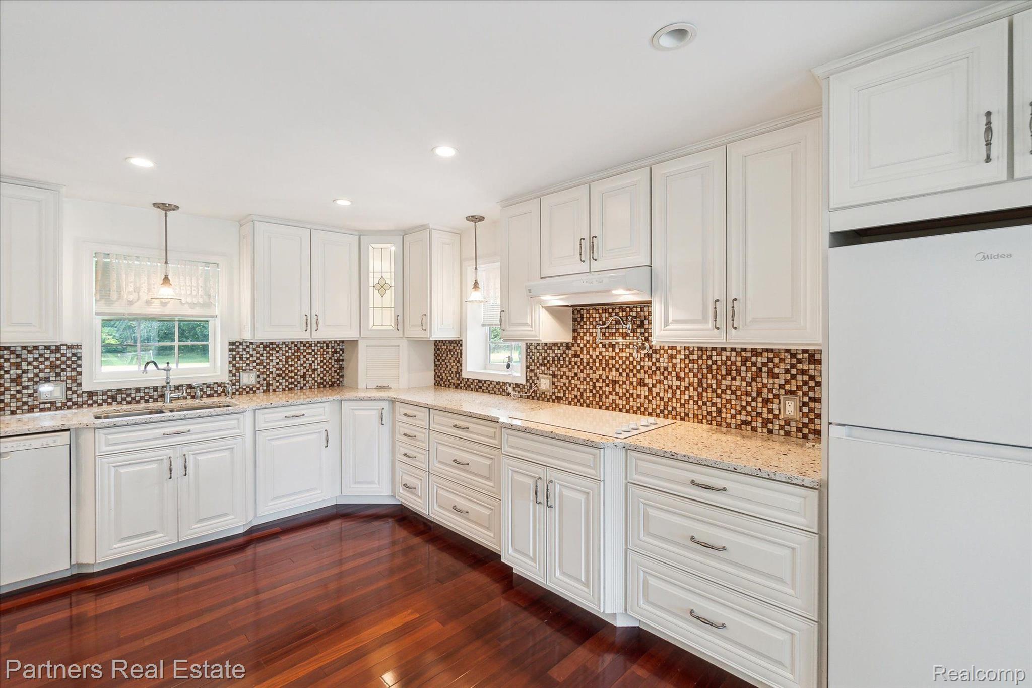 840 East Davis Road Howell, MI 48843 - Photo 8 of 50 Updated Kitchen