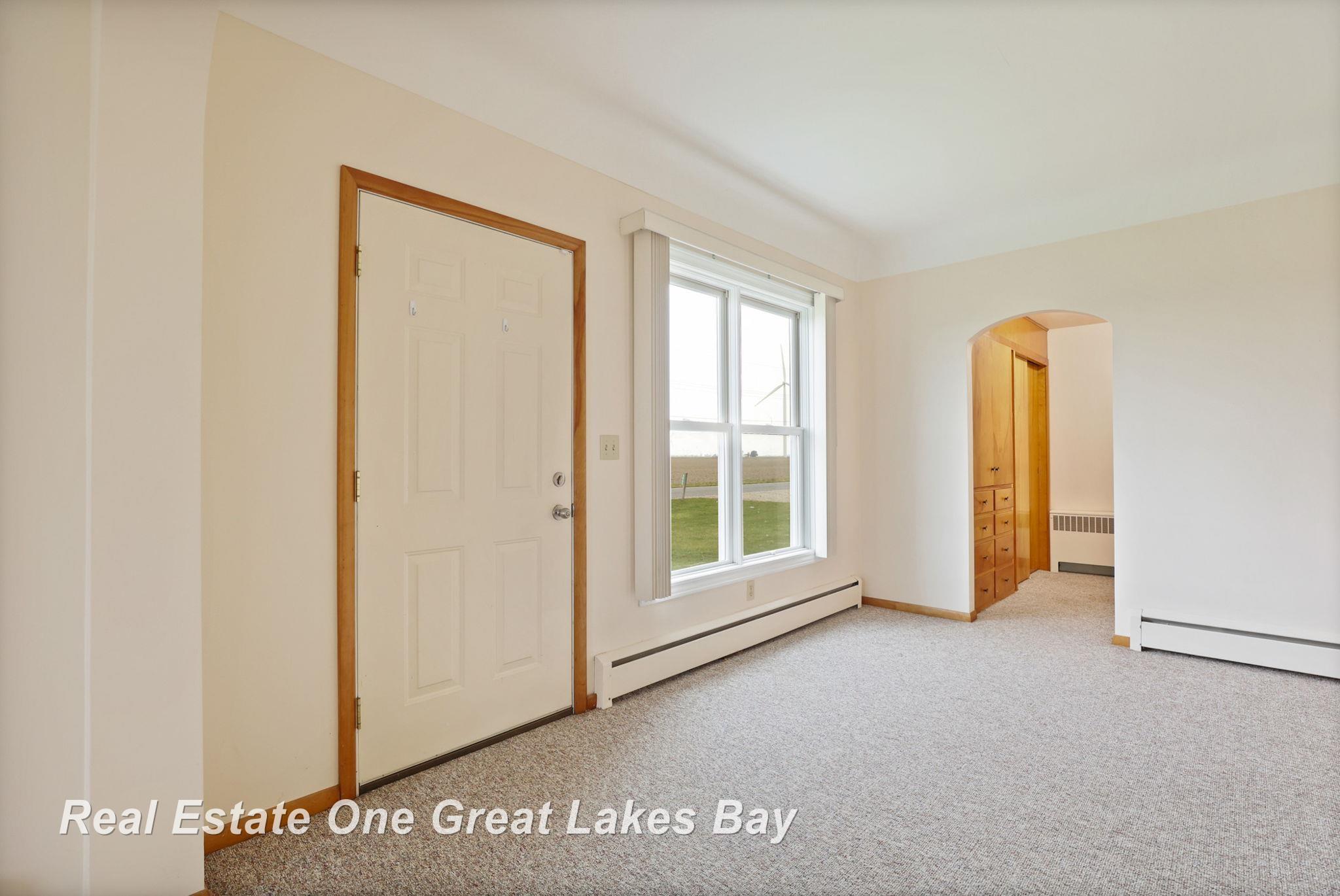 4060 Dickerson Road Akron, MI 48701 - Photo 12 of 62