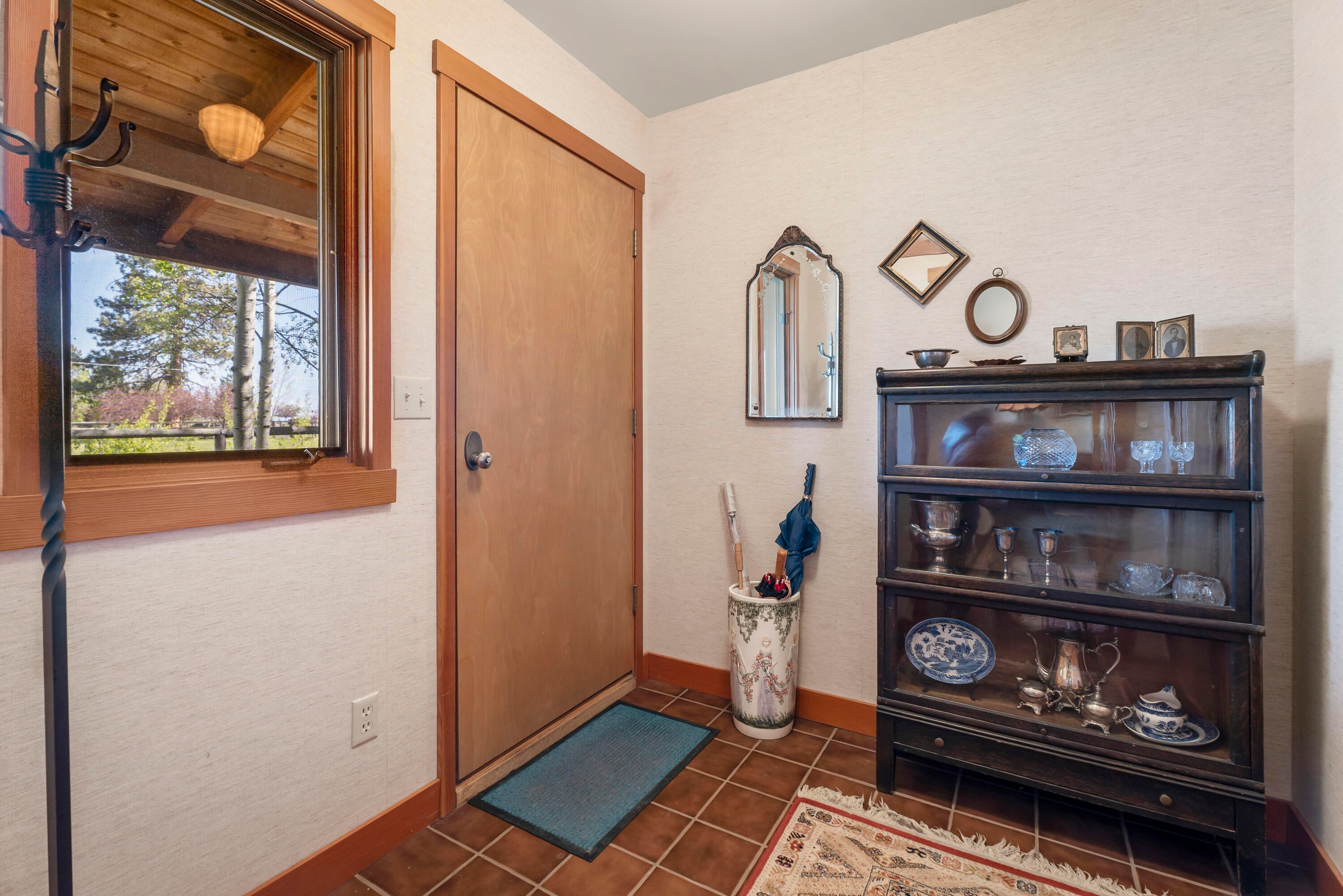 20875 Sholes Road Bend, OR 97702 - Photo 12 of 88 13-Entry
