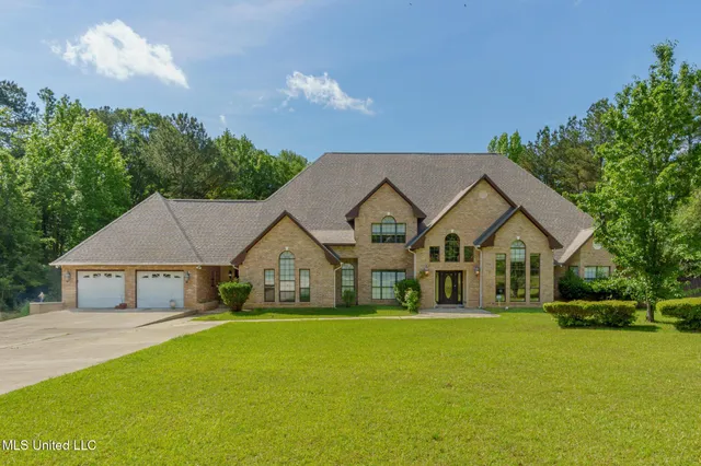 $674,900 | 5562 North Williamsburg Road, Bassfield, MS 39421