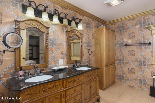 $674,900 | 5562 North Williamsburg Road, Bassfield, MS 39421