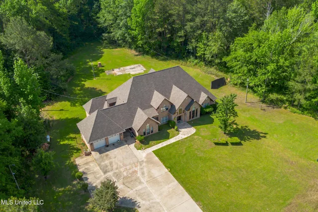 $674,900 | 5562 North Williamsburg Road, Bassfield, MS 39421
