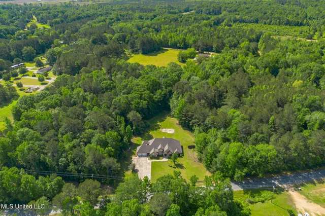$674,900 | 5562 North Williamsburg Road, Bassfield, MS 39421