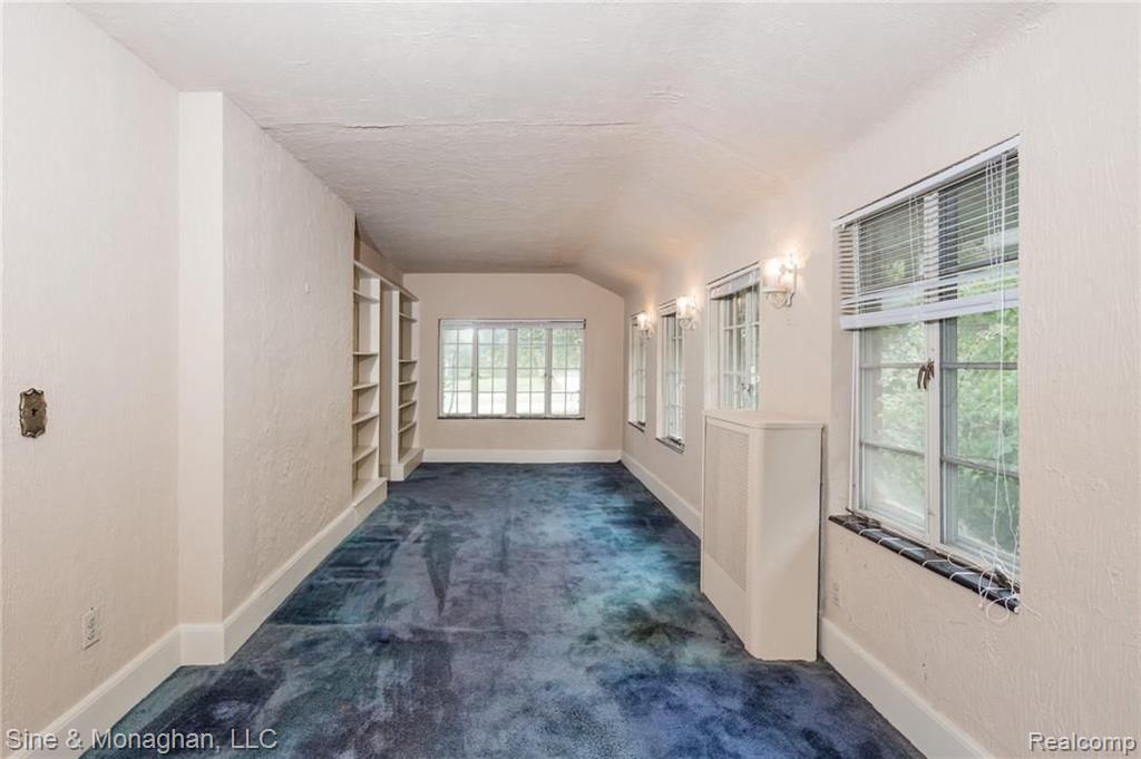561 Middlesex Road Grosse Pointe Park, MI 48230 - Photo 17 of 53