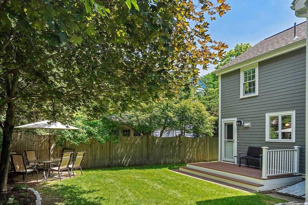 93 Manchester Road Newton, MA 02461 - Photo 28 of 29 Gallery Image 28
