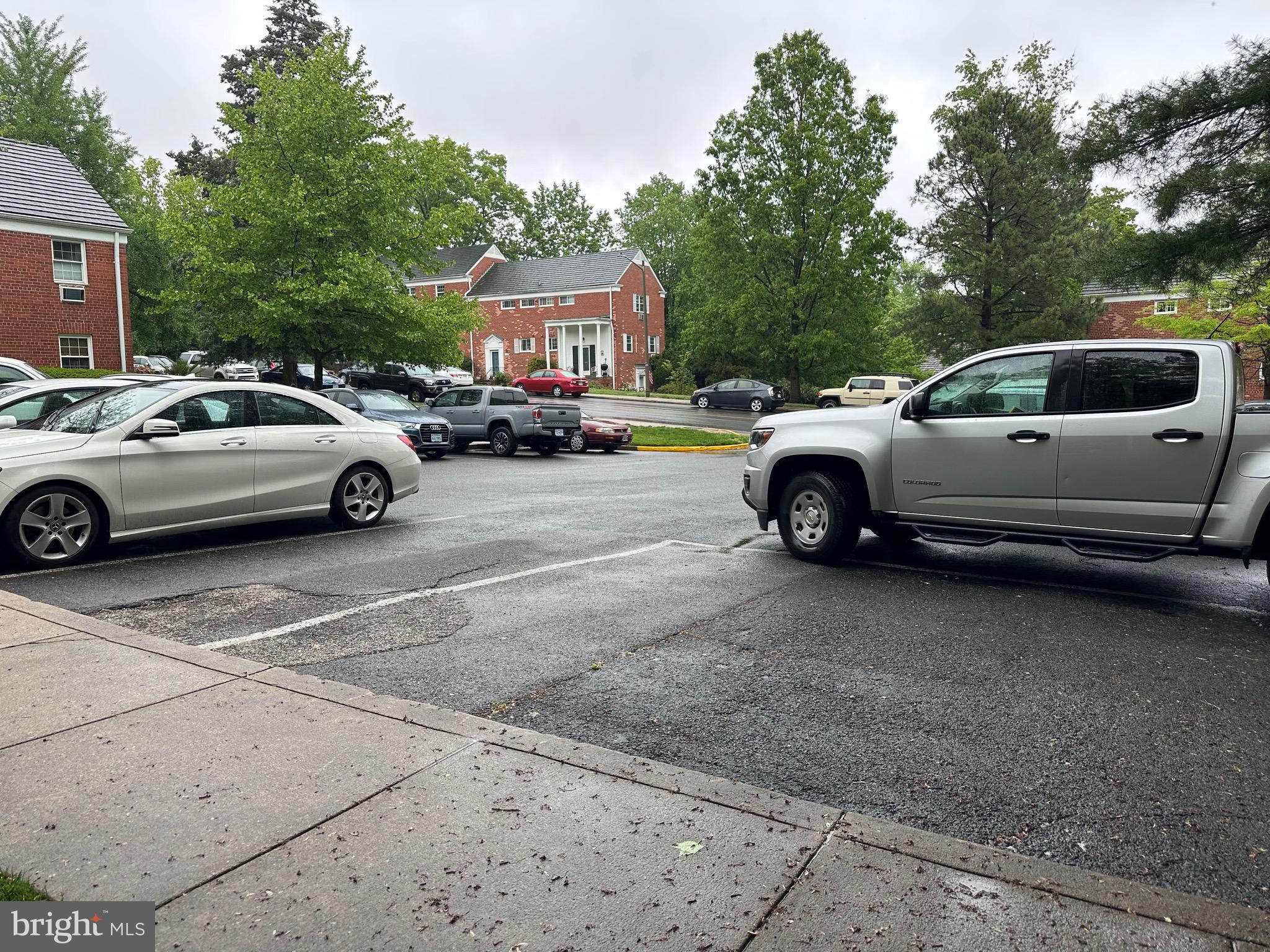 3638 Gunston Road Alexandria, VA 22302 - Photo 29 of 29 Parking area