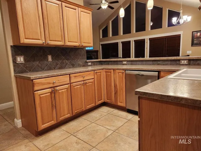 $649,000 | 685 King Avenue, Ontario, OR 97914