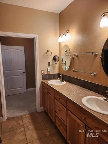 $639,000 | 685 King Avenue, Ontario, OR 97914