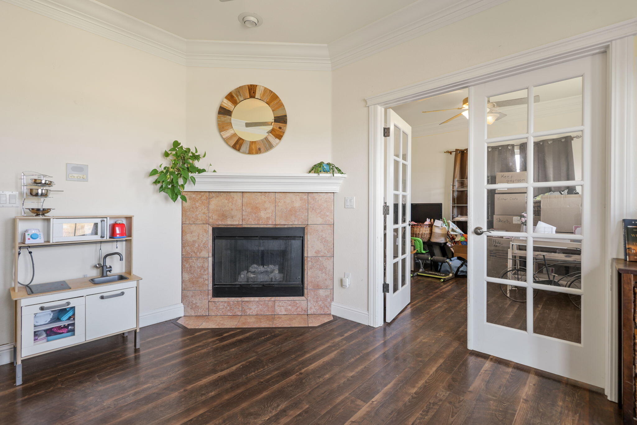 9004 Mentone Road Millville, CA 96062 - Photo 20 of 53 Den
