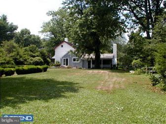 690 Hopewell Road Downingtown, PA 19335 - Photo 3 of 12 Gallery Image 3