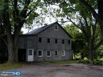 690 Hopewell Road Downingtown, PA 19335 - Photo 4 of 12 Gallery Image 4