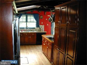 690 Hopewell Road Downingtown, PA 19335 - Photo 5 of 12 Gallery Image 5