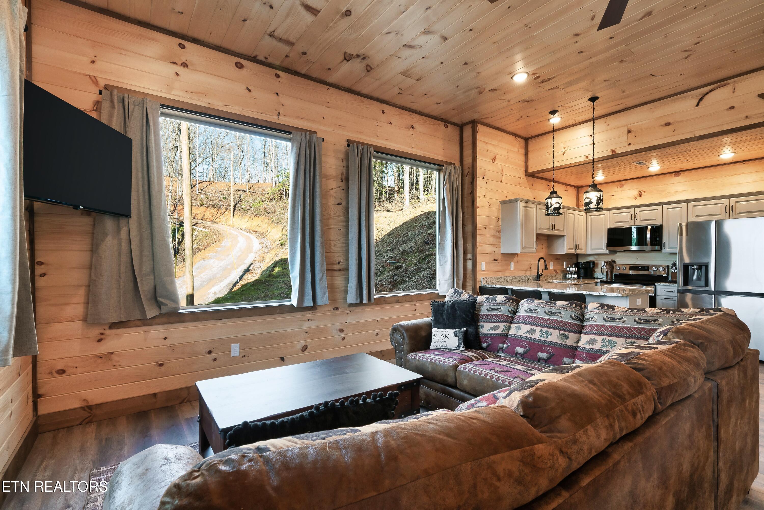 991 King Branch Road Sevierville, TN 37876 - Photo 12 of 33 991KBre-8