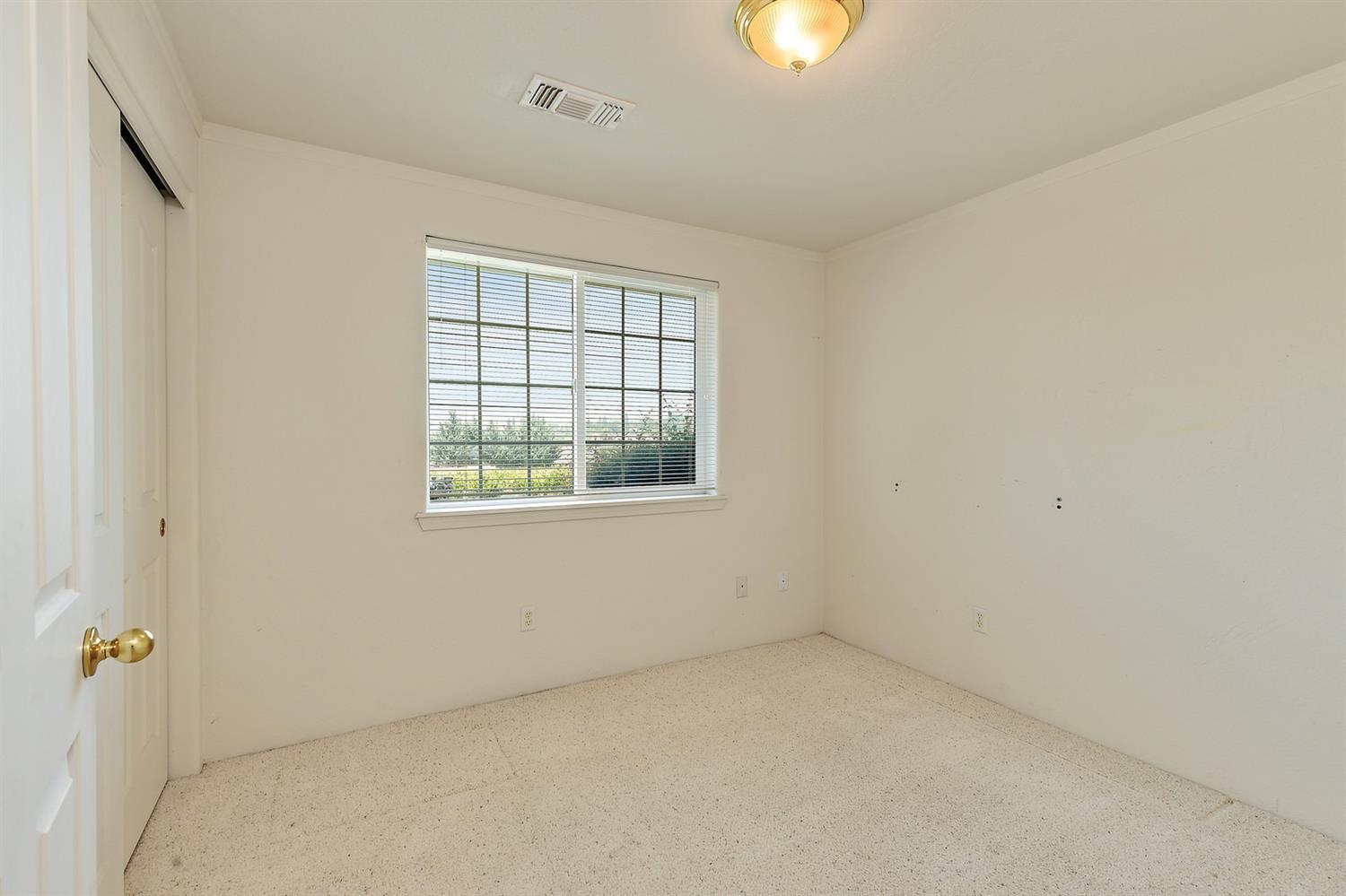 4705 Hillcrest Road Medford, OR 97504 - Photo 25 of 30 Additional Photo