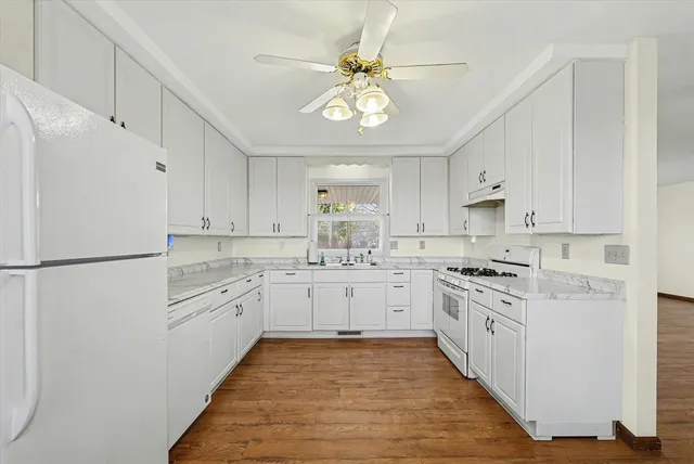 $199,000 | 206 Maple Street, Sidney, IL 61877