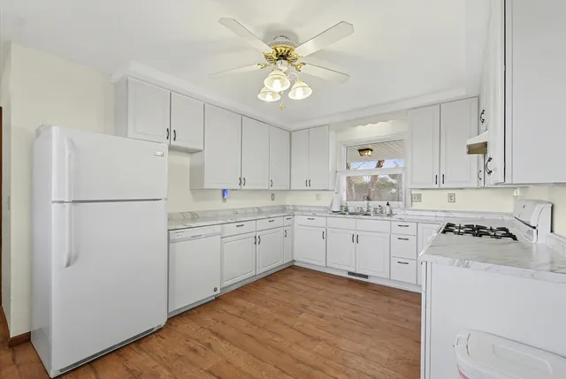 $199,000 | 206 Maple Street, Sidney, IL 61877