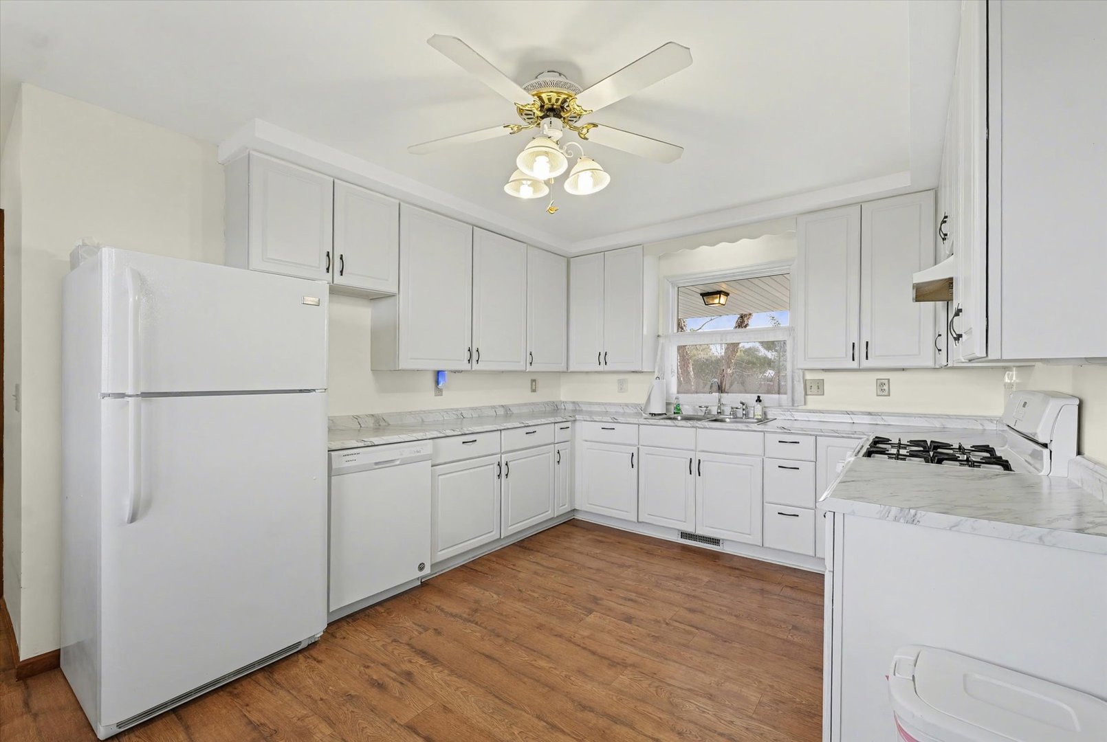 206 Maple Street Sidney, IL 61877 - Photo 10 of 27