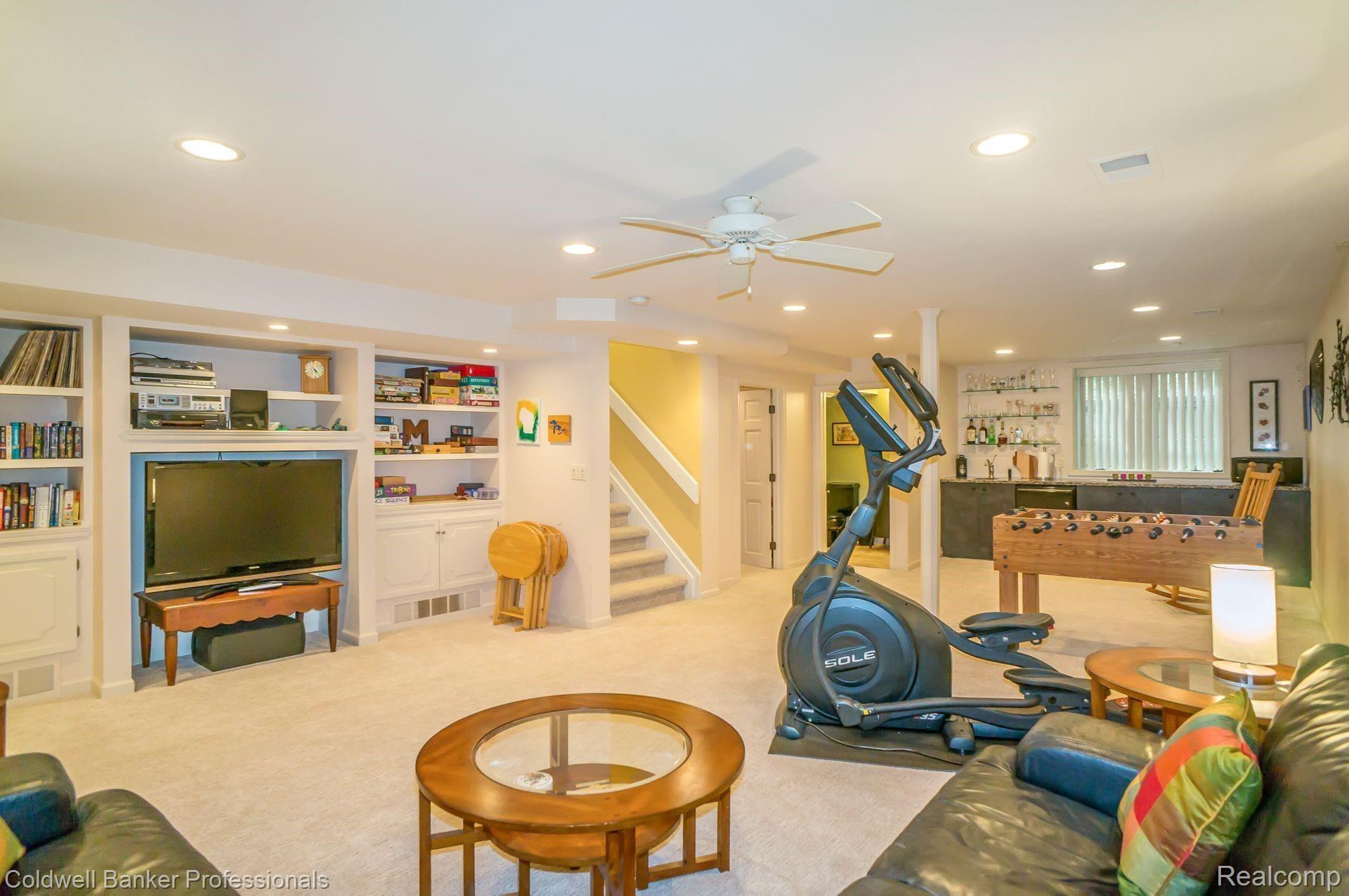 31226 Country Ridge Circle Farmington, MI 48331 - Photo 35 of 50 29.jpg