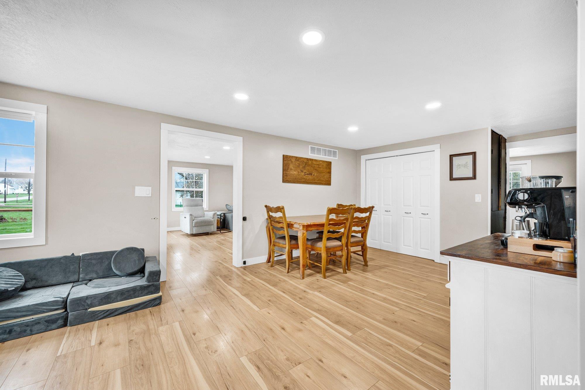 607 East Main Street La Fayette, IL 61449 - Photo 13 of 40
