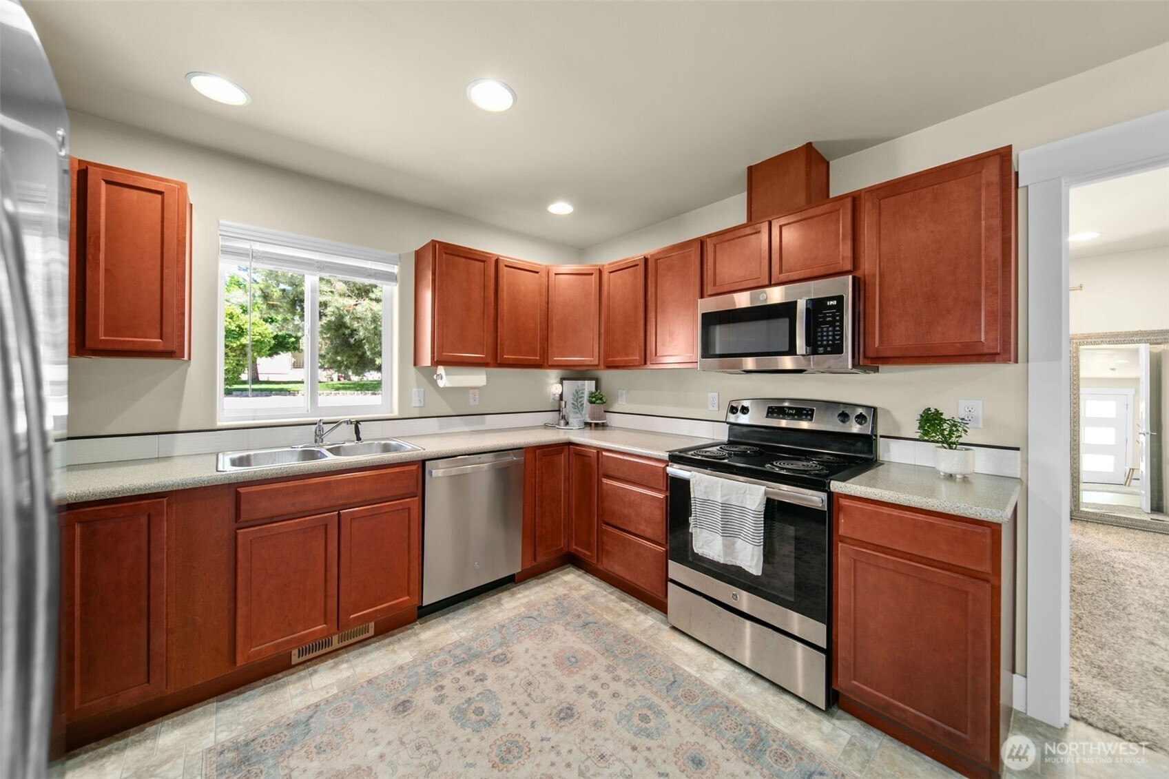576 Sebastian Way Wenatchee, WA 98801 - Photo 13 of 38
