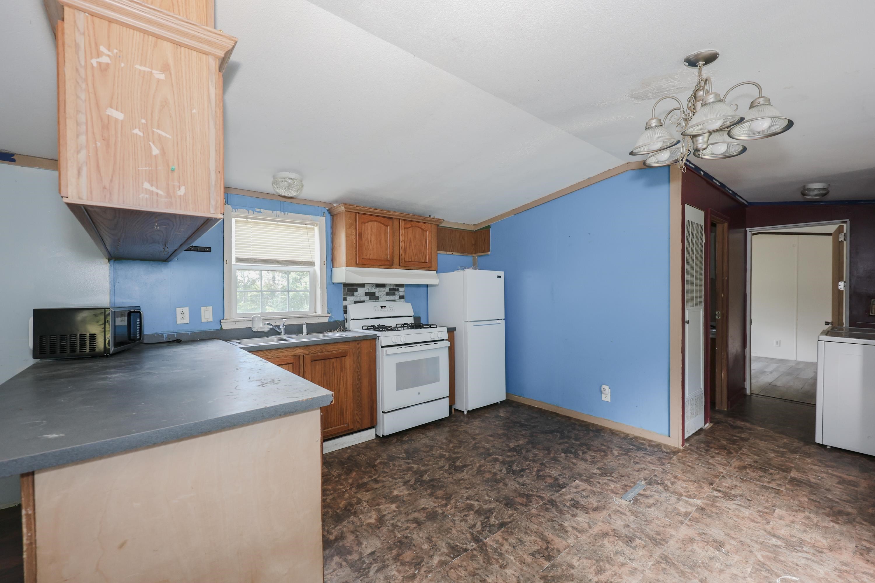 1190 South Hemlock Road Charlestown, NH 03603 - Photo 20 of 23 Gallery Image 20