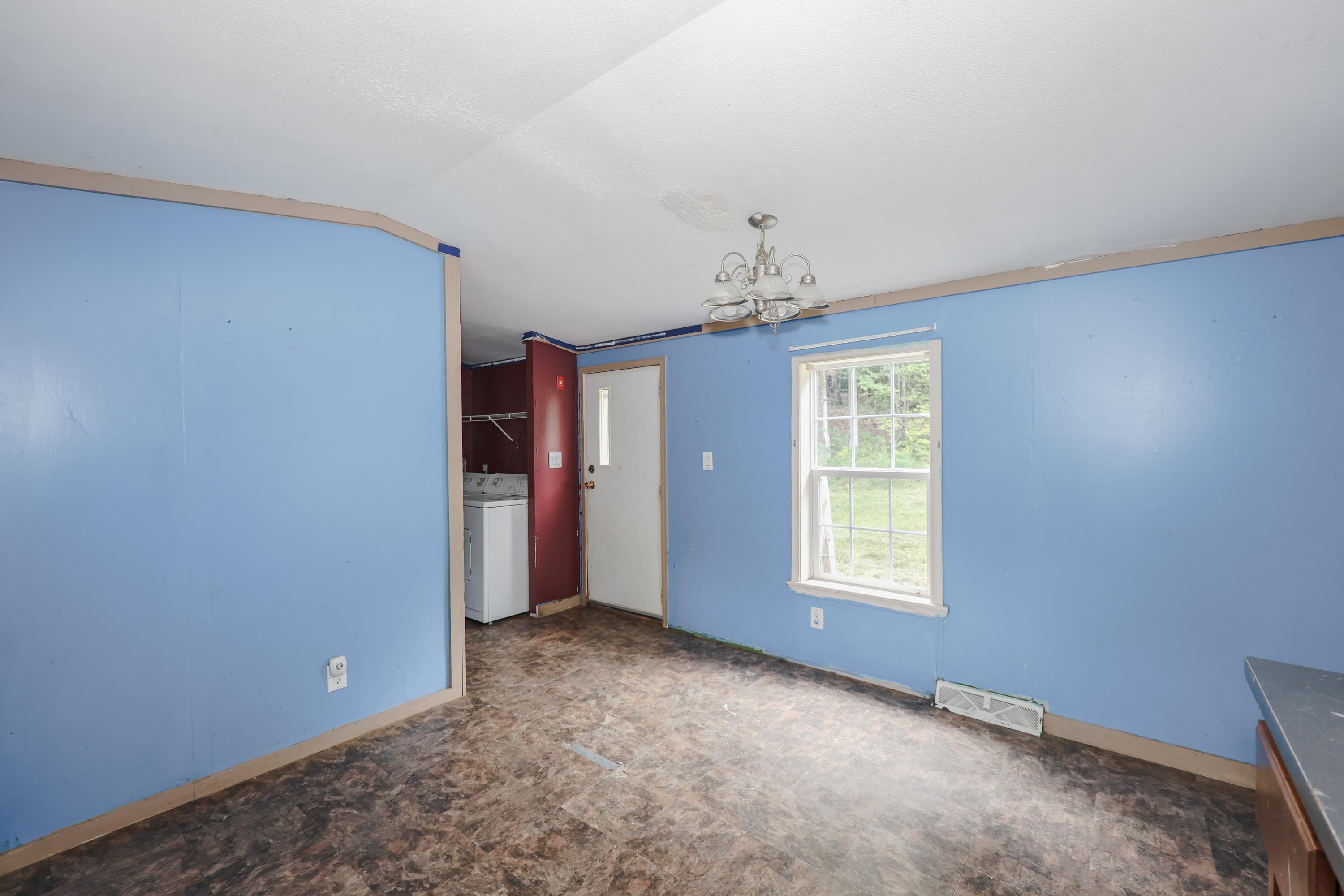 1190 South Hemlock Road Charlestown, NH 03603 - Photo 8 of 23 Gallery Image 8