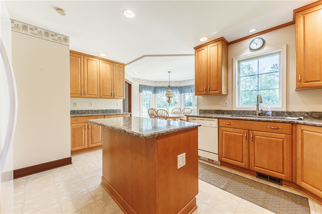 857 West Bloomfield Road Honeoye Falls, NY 14472 - Photo 15 of 50