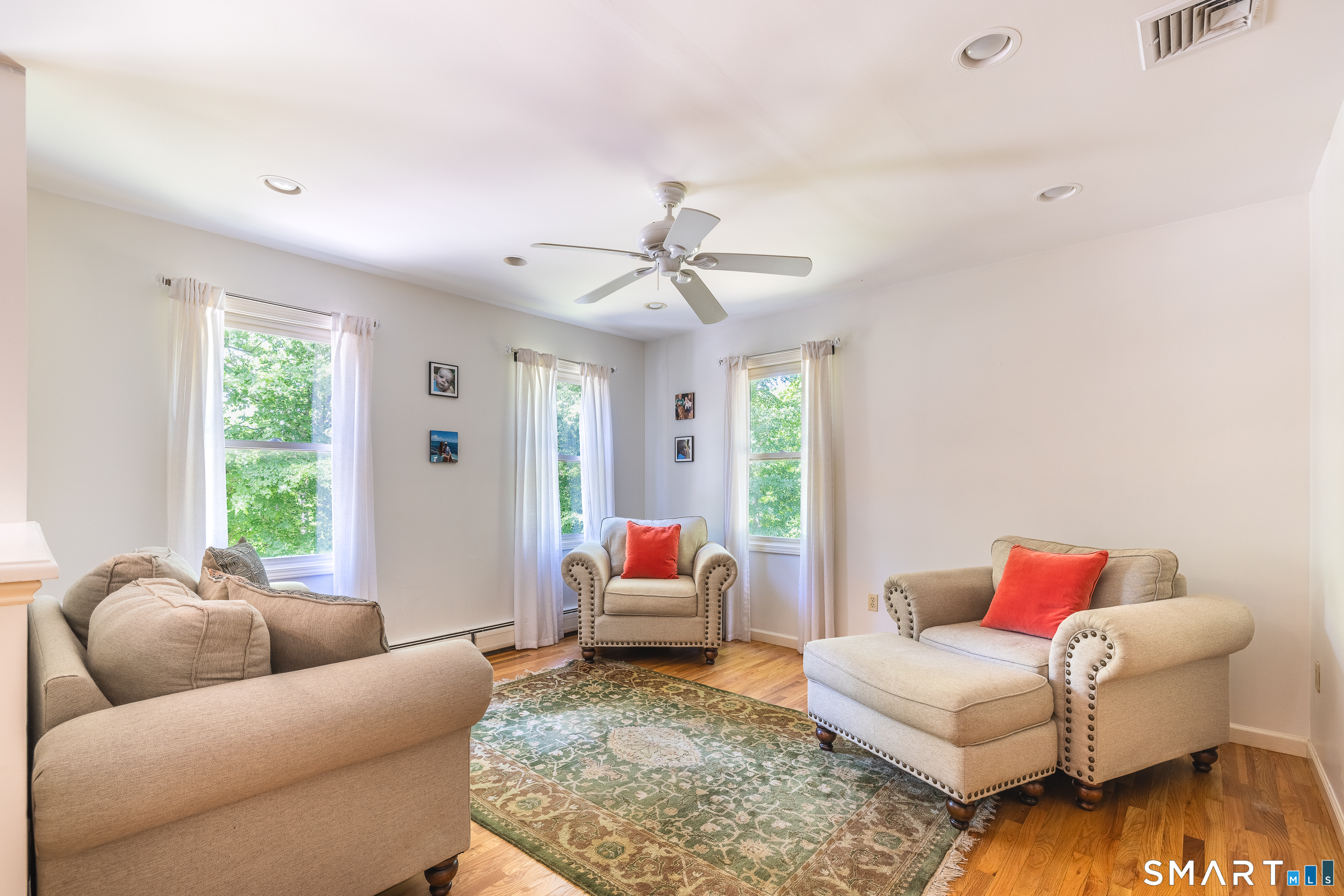 17 Sweet Meadow Road Newtown, CT 06470 - Photo 9 of 40