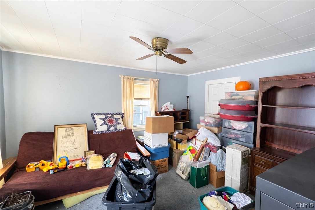 519 Hudson Street Ithaca, NY 14850 - Photo 4 of 7 Look Past the Clutter!