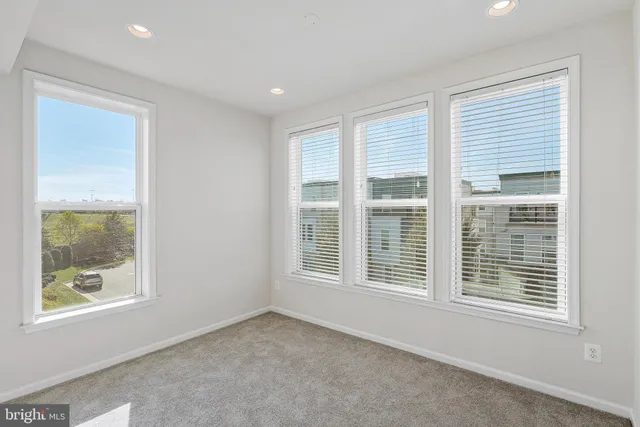 $825,000 | 14580 Lakestone Drive, Chantilly, VA 20151