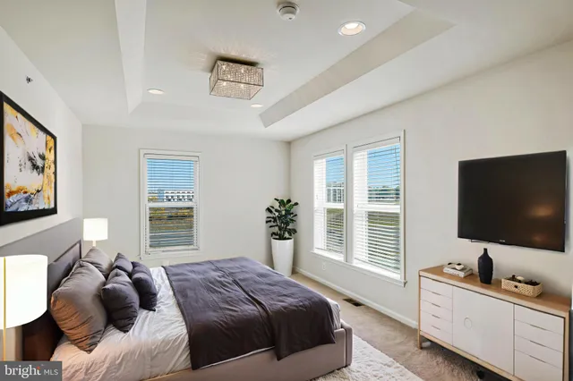 $825,000 | 14580 Lakestone Drive, Chantilly, VA 20151