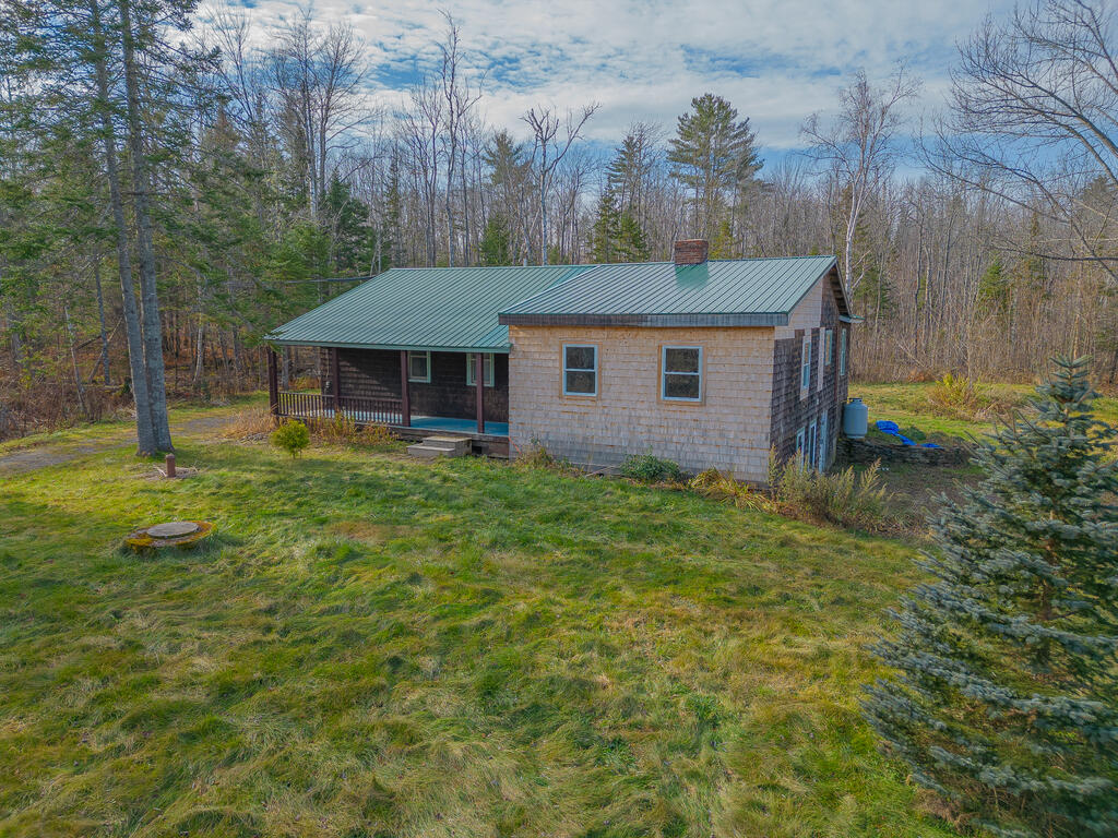 22 Old County Road New Portland, ME 04961 - Photo 3 of 45 sandyriverrealty-9