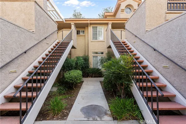 $2,800 | 23930 Arroyo Park Drive, Valencia, CA 91355