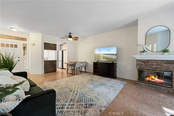 $2,800 | 23930 Arroyo Park Drive, Valencia, CA 91355