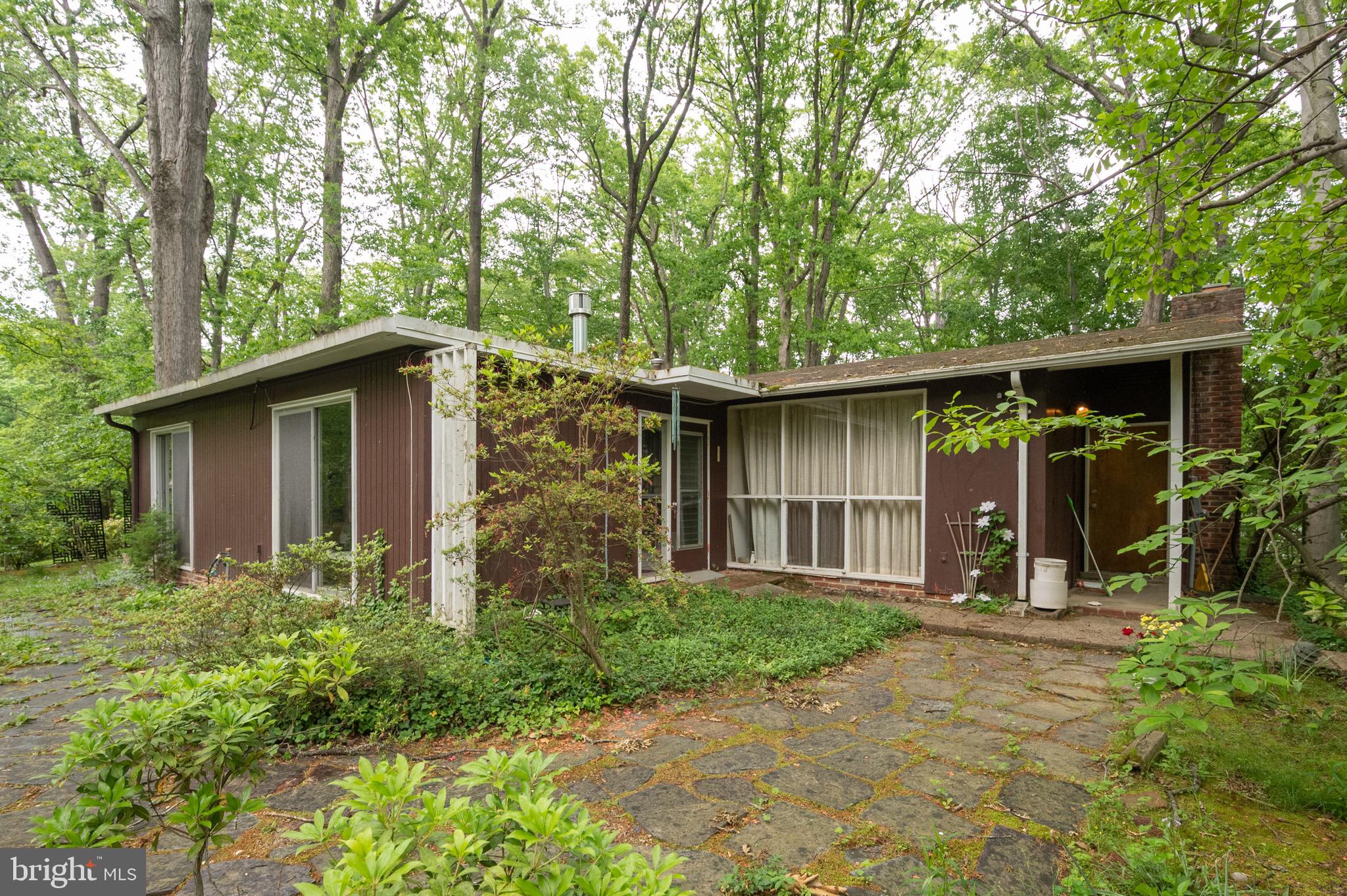 7203 Beechwood Road Alexandria, VA 22307 - Photo 23 of 32 Gallery Image 23