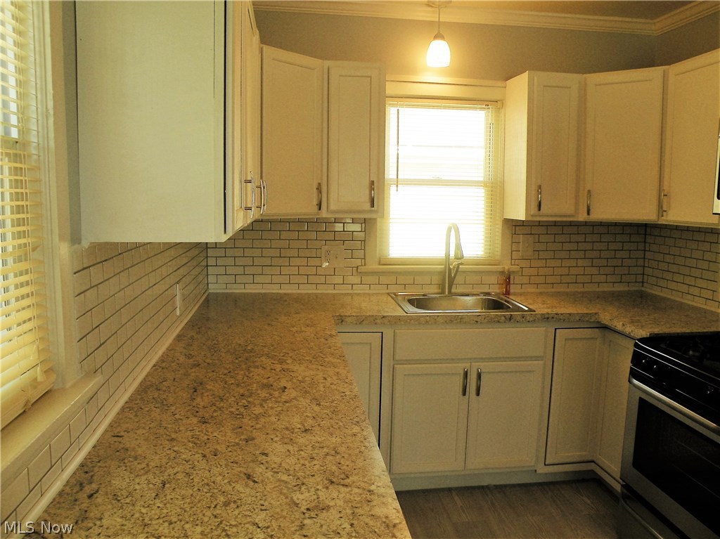 6583 Ridge Road Wadsworth, OH 44281 - Photo 11 of 35