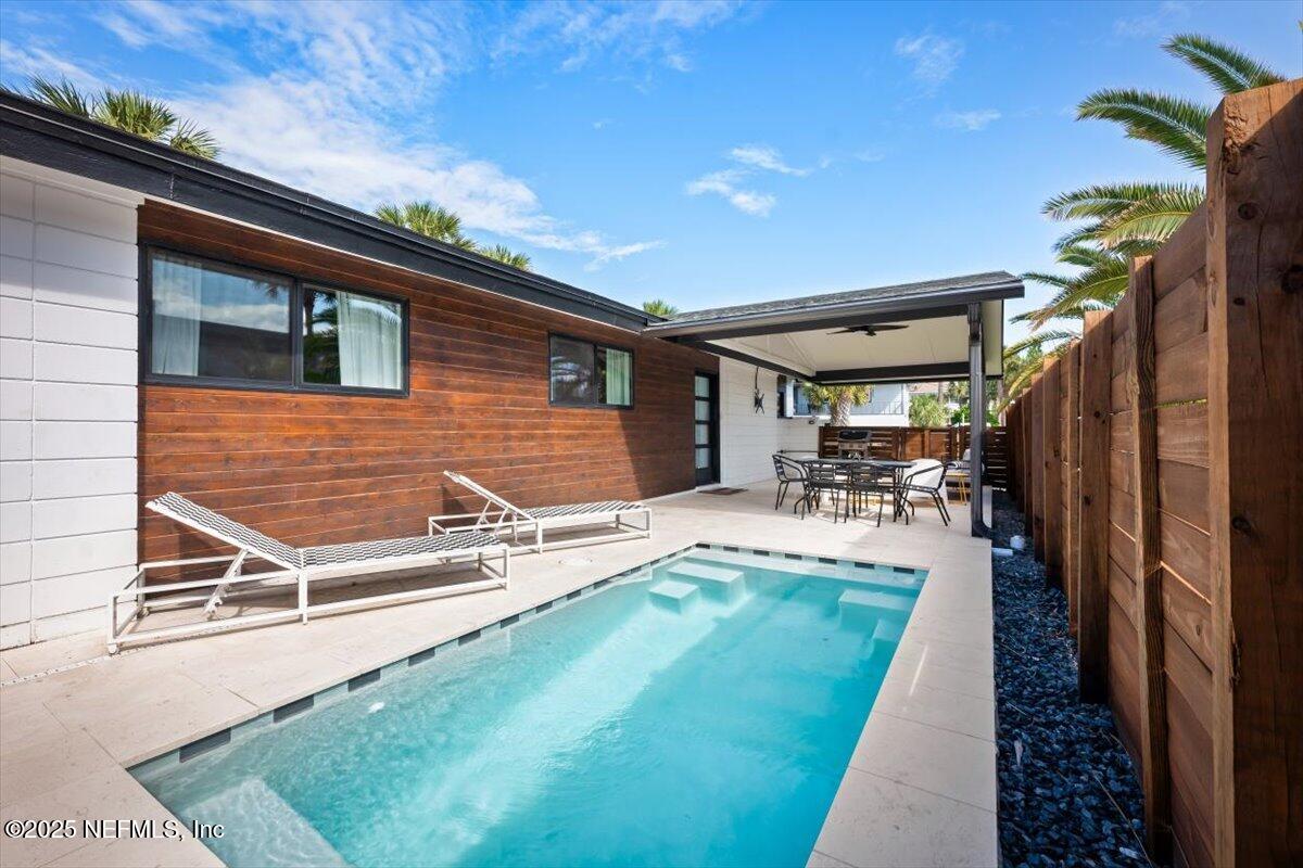 1832 First Street Neptune Beach, FL 32266 - Photo 11 of 41 09-JAXREP_1832_First_St_Neptune_Beach_FL