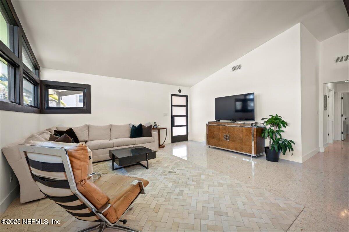 1832 First Street Neptune Beach, FL 32266 - Photo 15 of 41 13-JAXREP_1832_First_St_Neptune_Beach_FL